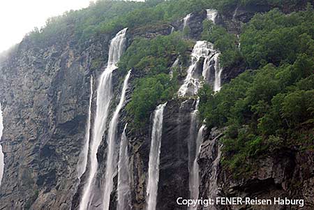 Wasserfall 7 Schwestern im Geiranger Fjord